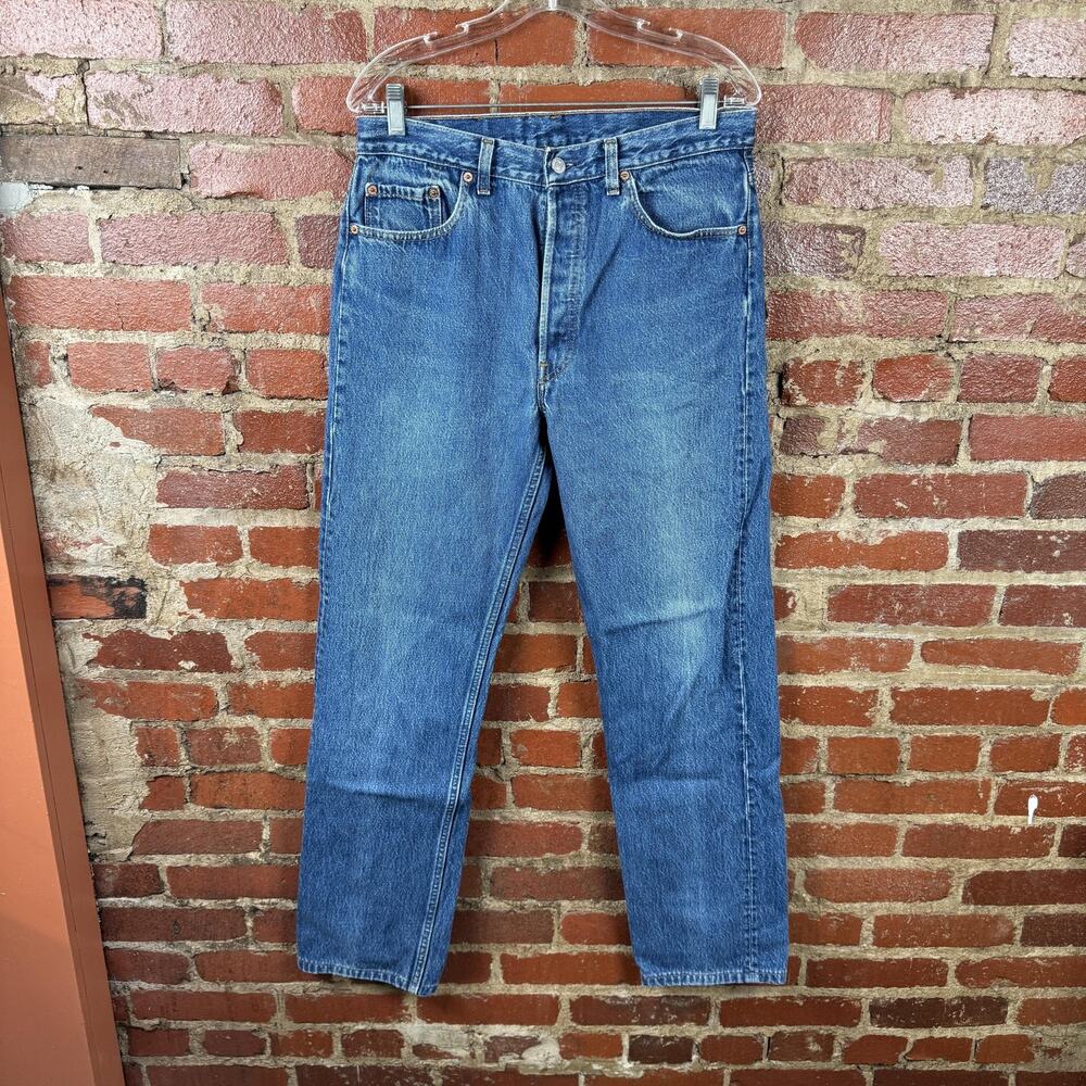 Vintage Levis 501 Jeans Mens 33x33 Medium Wash Denim Button Fly USA 90s